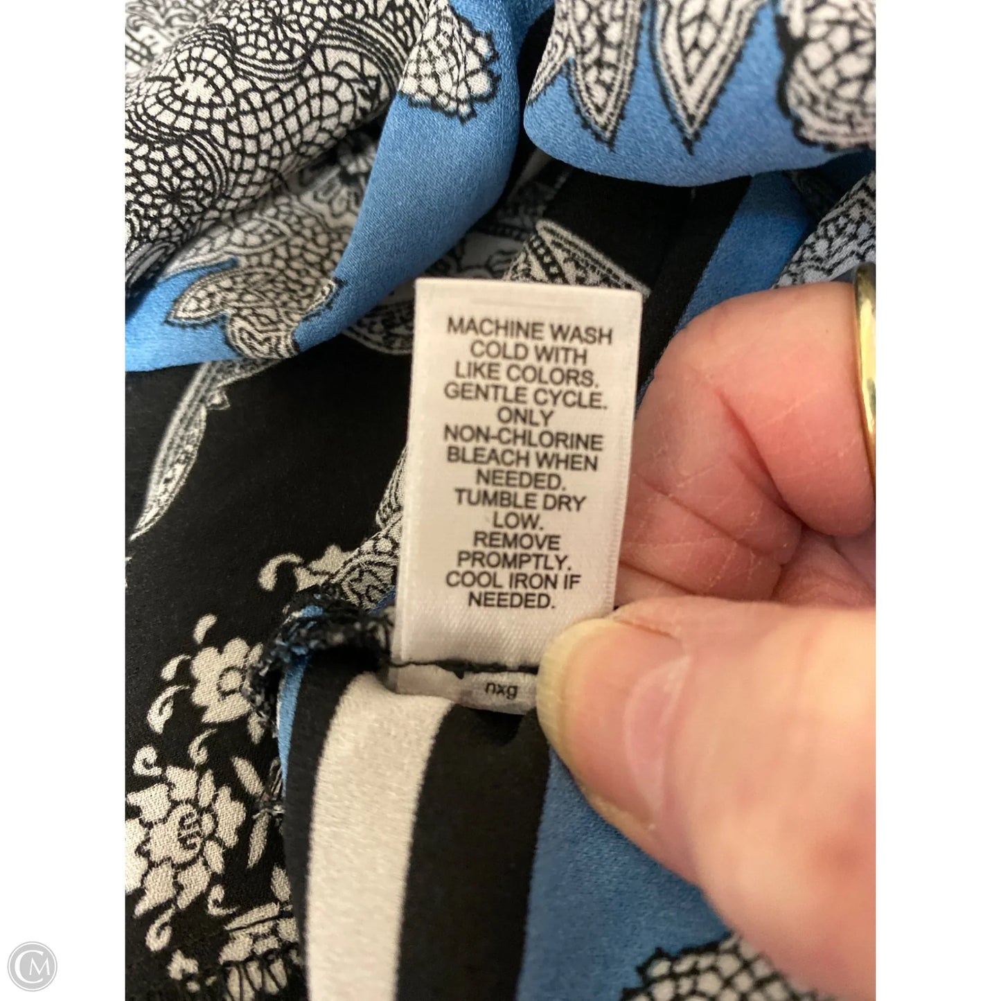 Top Long Sleeve By Cato In Black, Size: Xl