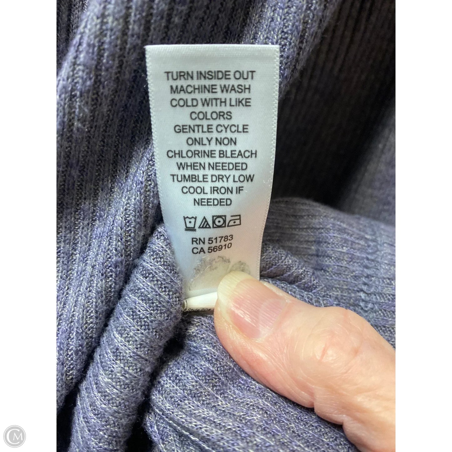 Top Long Sleeve By Maurices In Purple, Size: M