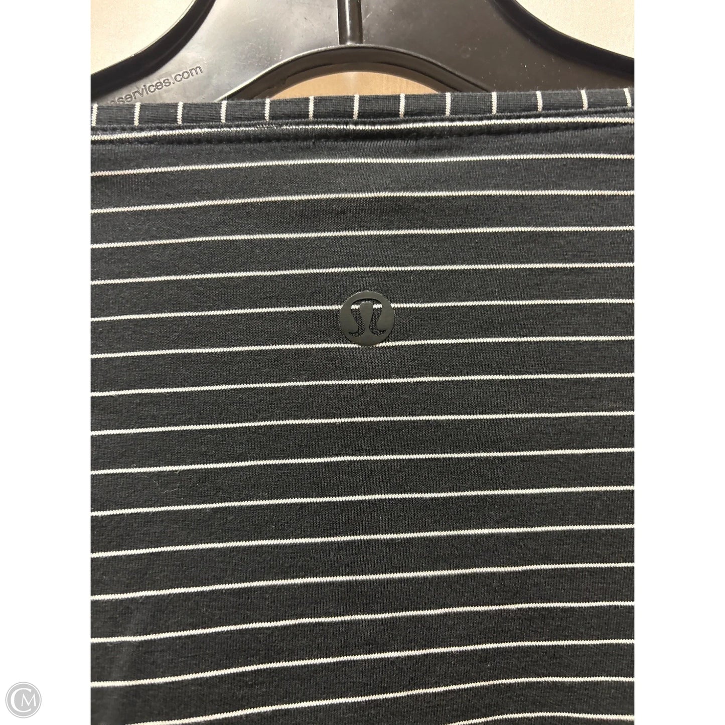 Athletic Top Long Sleeve Crewneck By Lululemon In Black & White, Size: L