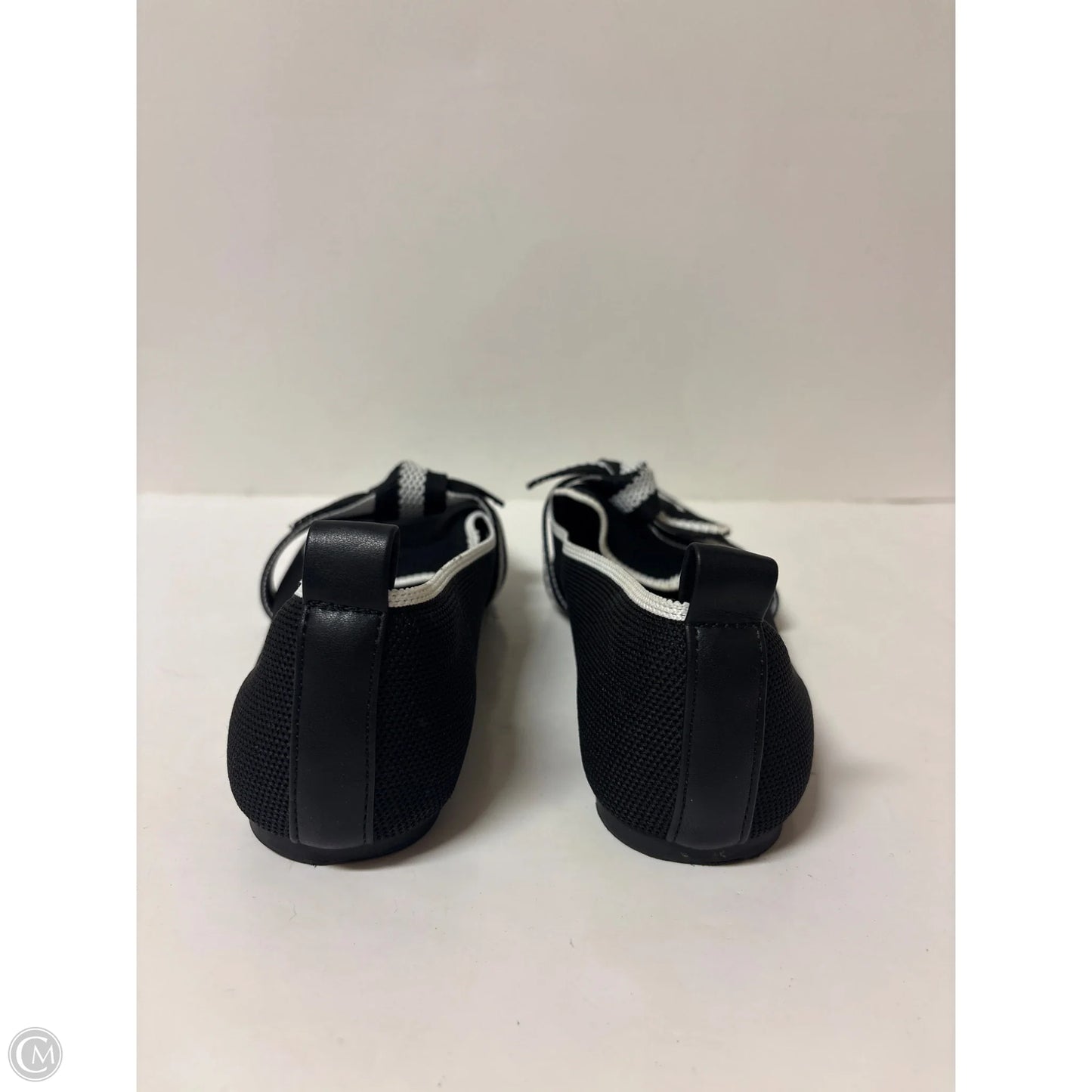Shoes Flats By Tahari In Black & White, Size: 10