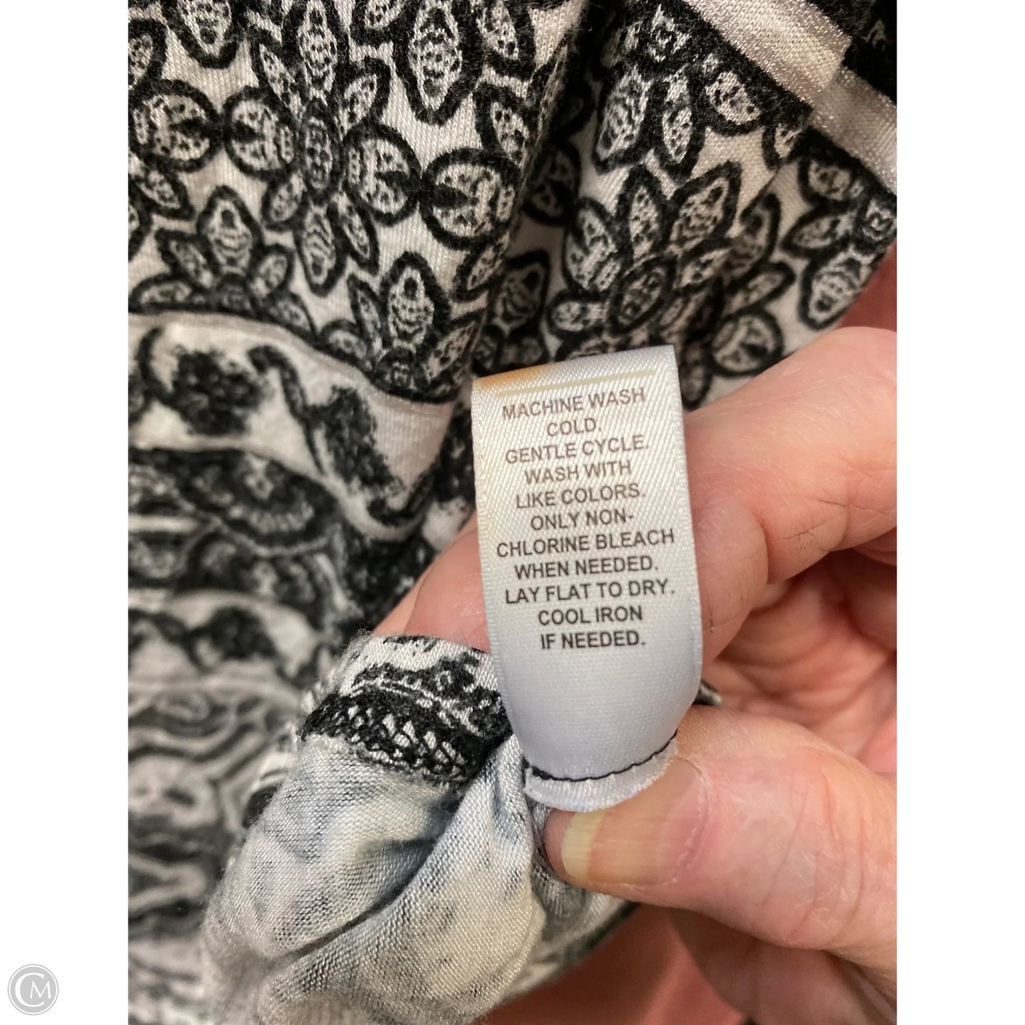 Top Short Sleeve By Cato In Black, Size: Xl