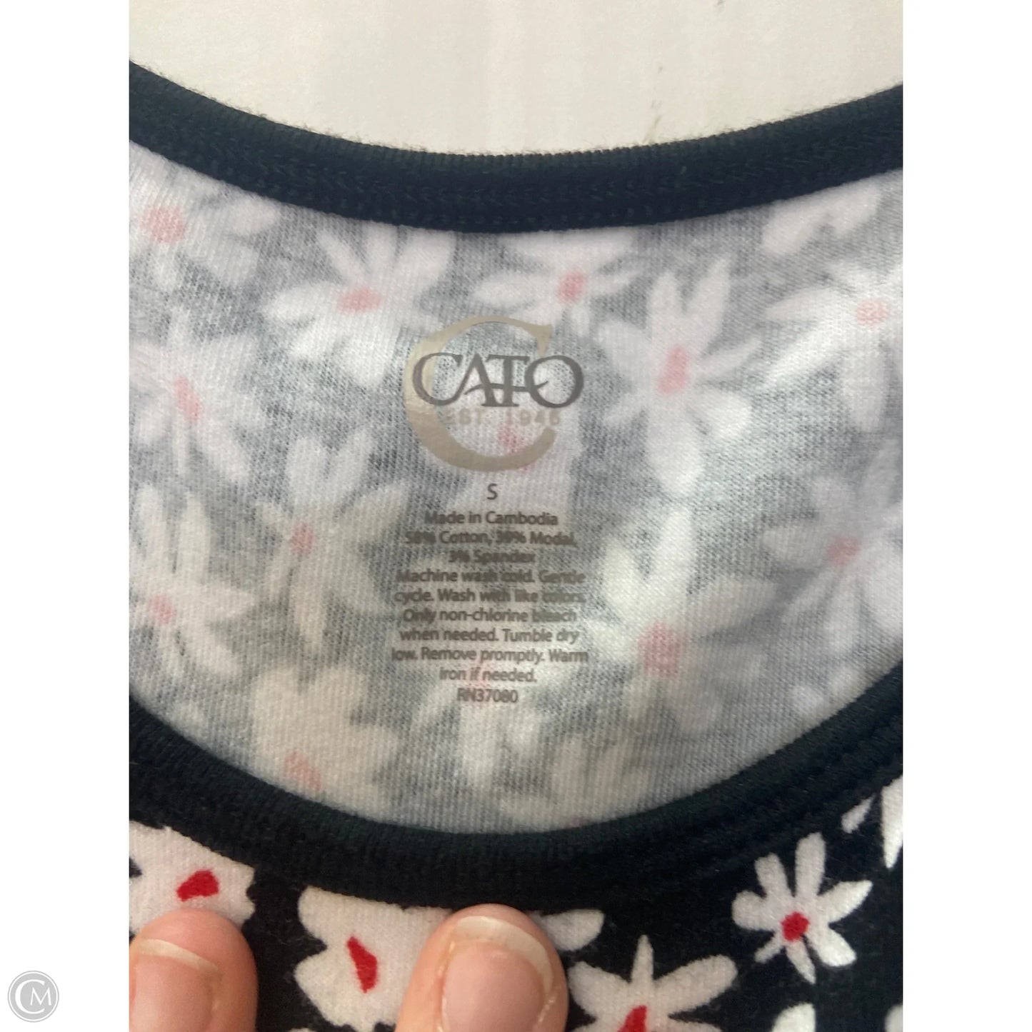 Top Sleeveless By Cato In Black, Size: S