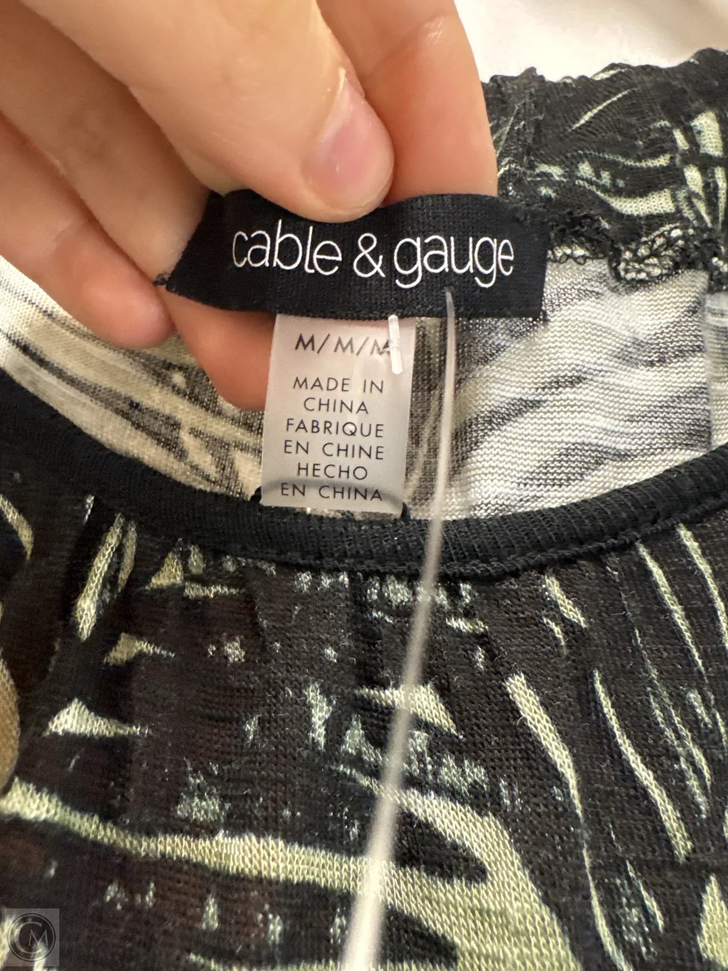 Top Sleeveless By Cable And Gauge In Black & Green, Size: M