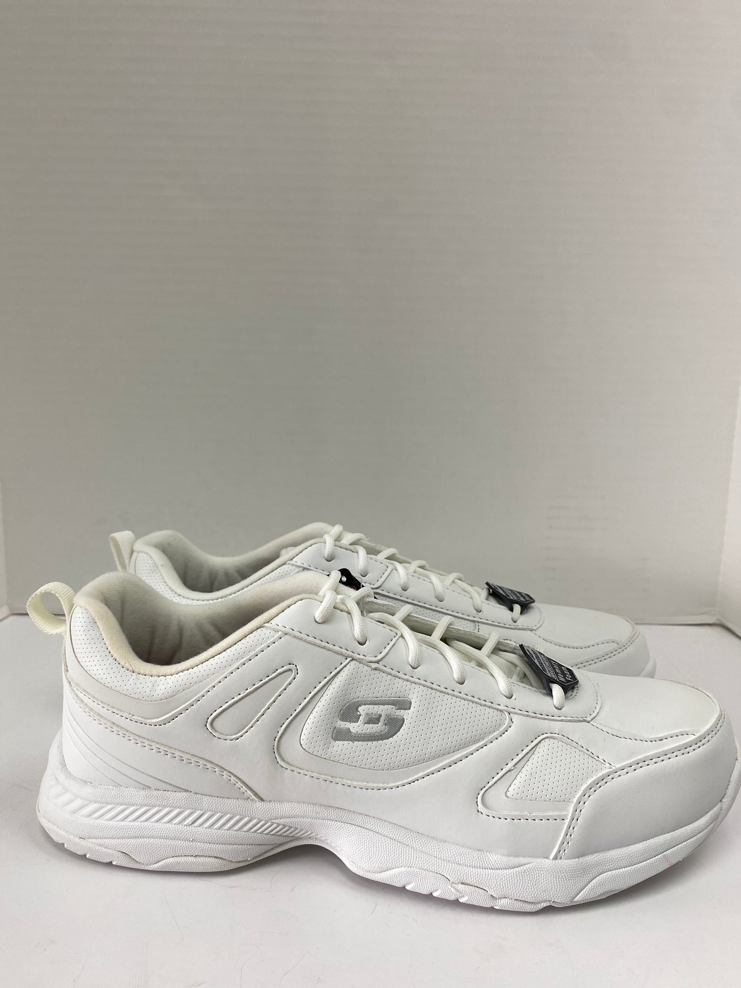 Shoes Athletic By Skechers  Size: 12