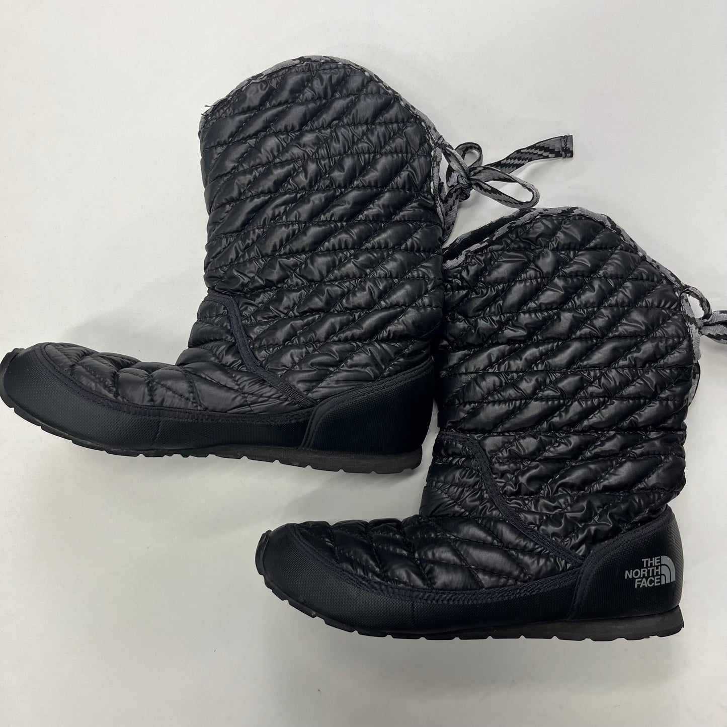 Boots Ankle Flats By North Face  Size: 9