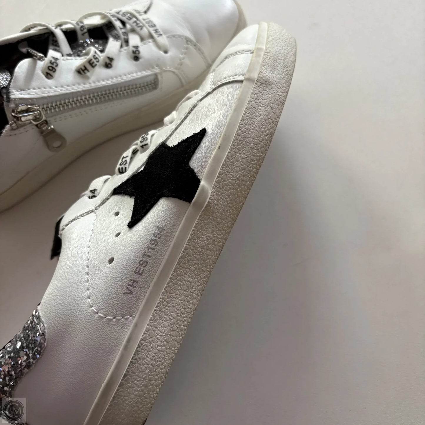 Shoes Athletic By Havaianas In White, Size: 6