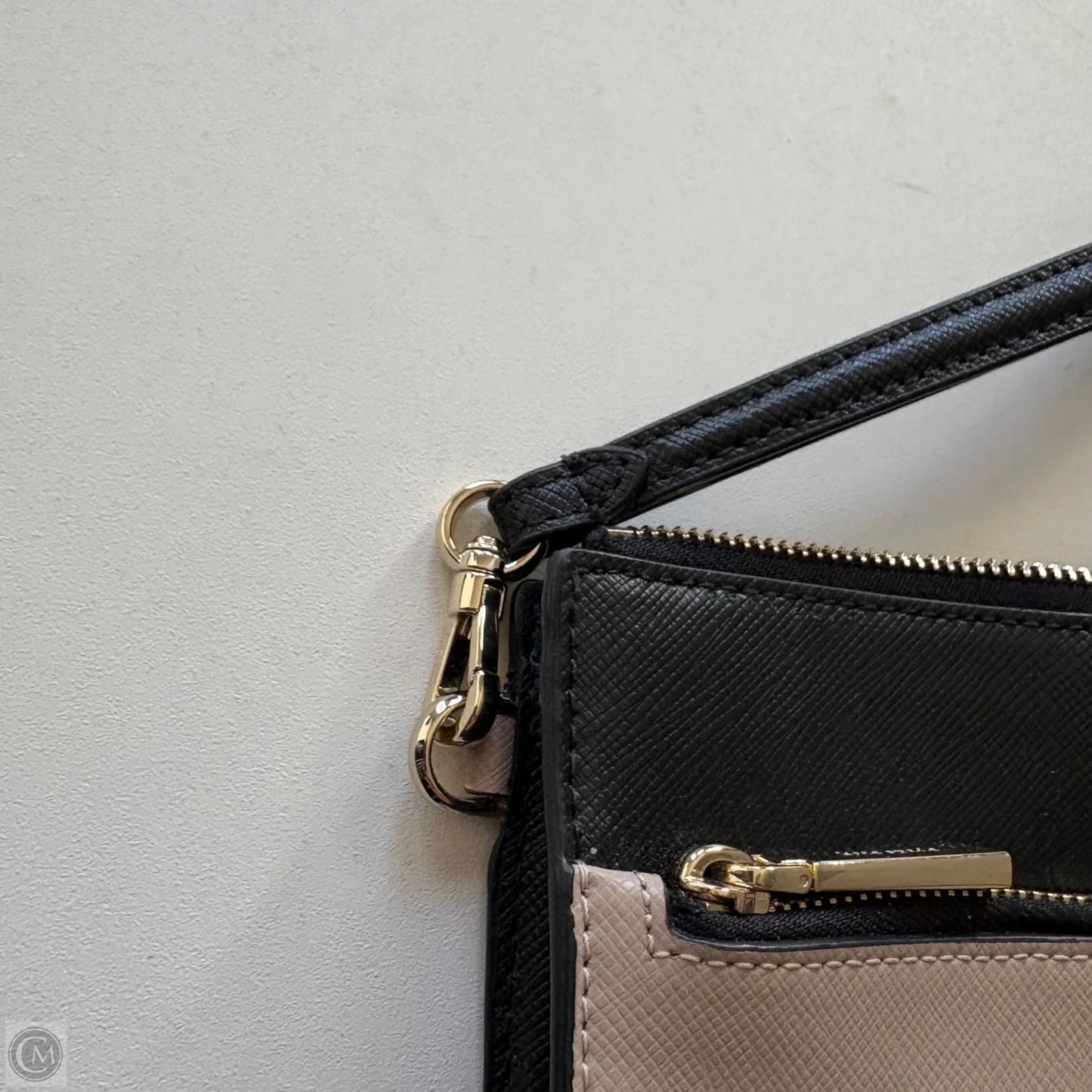 Wristlet Designer By Kate Spade, Size: Medium