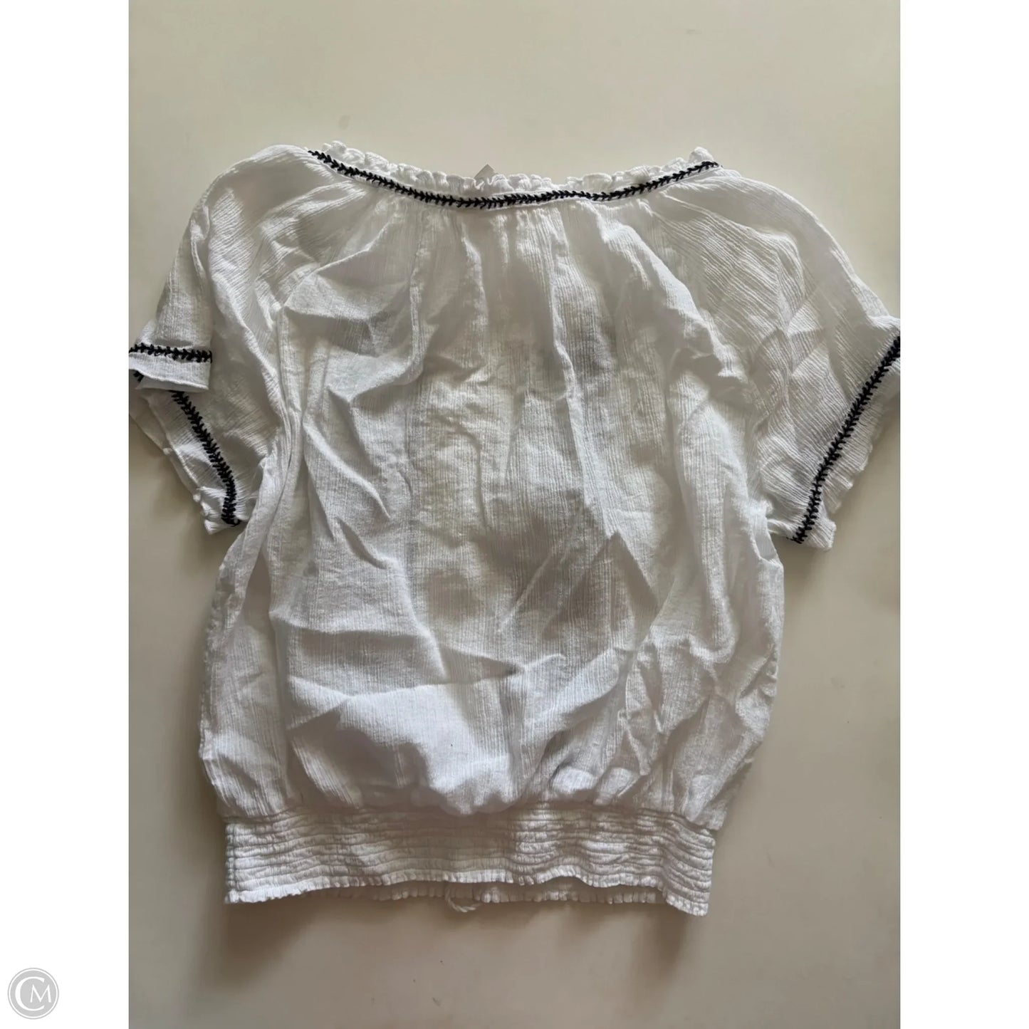 Top Short Sleeve By Clothes Mentor In White, Size: L