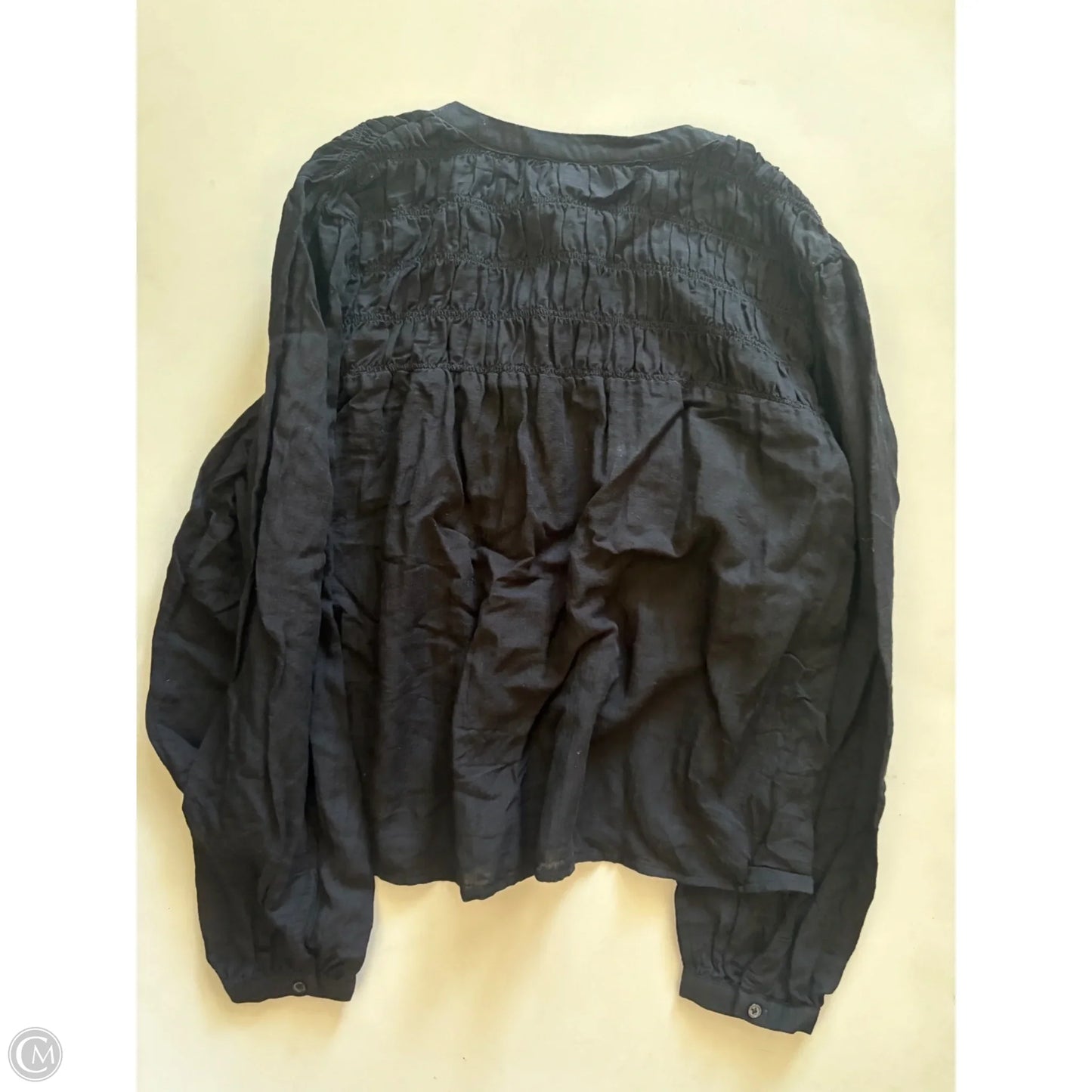 Top Long Sleeve By Universal Thread In Black, Size: M