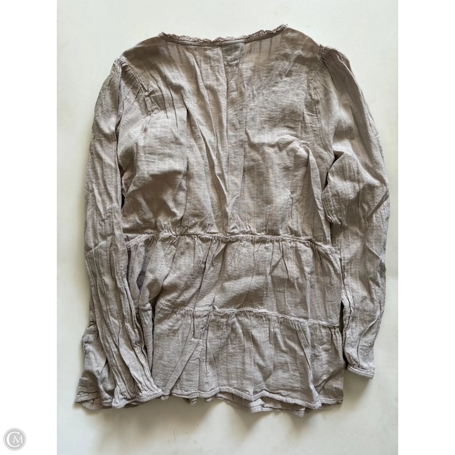 Top Long Sleeve By Torrid In Beige, Size: L
