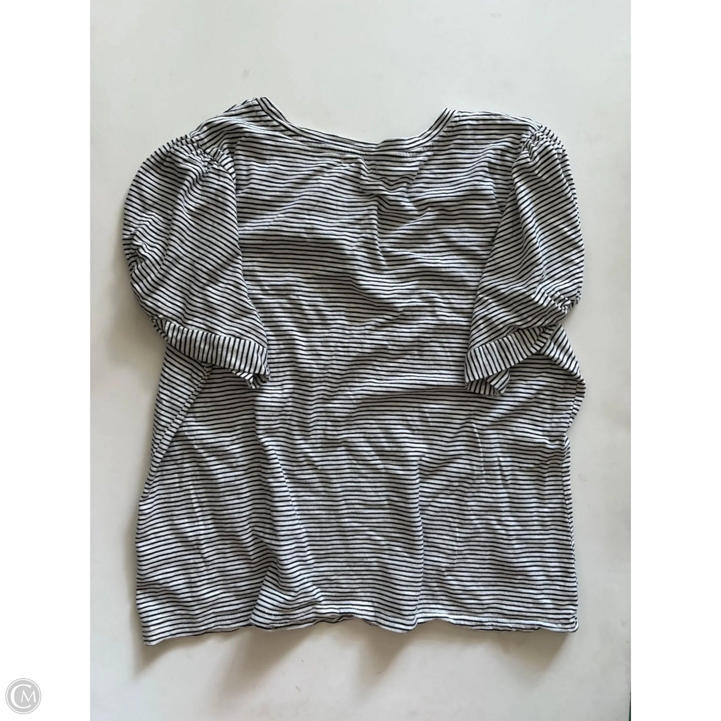 Top Short Sleeve By Maurices In Striped Pattern, Size: L