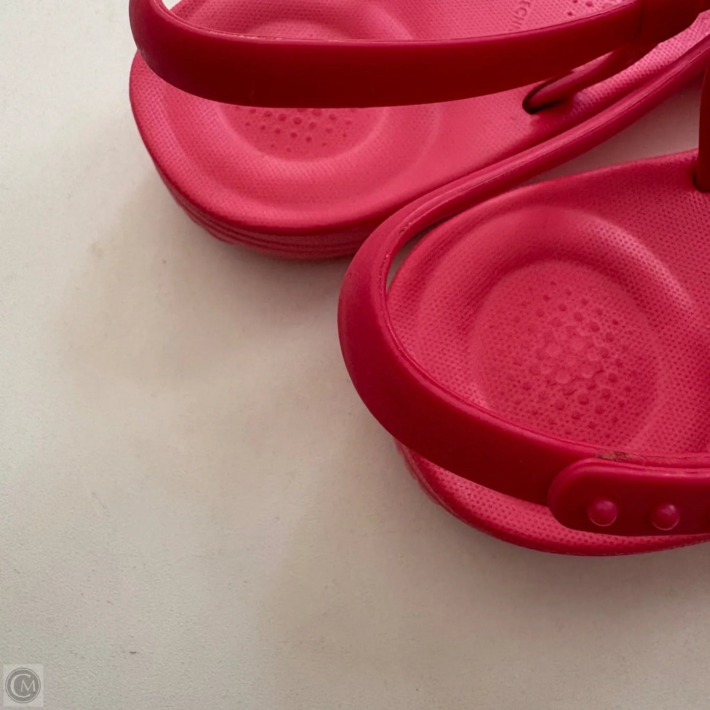 Sandals Flats By Fitflop In Pink, Size: 8