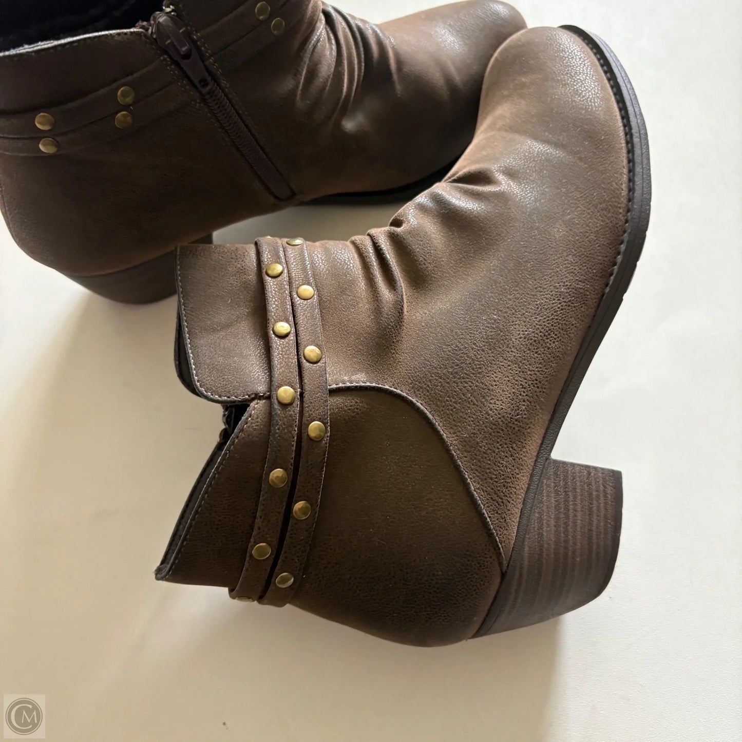 Boots Ankle Heels By savvy In Brown, Size: 9