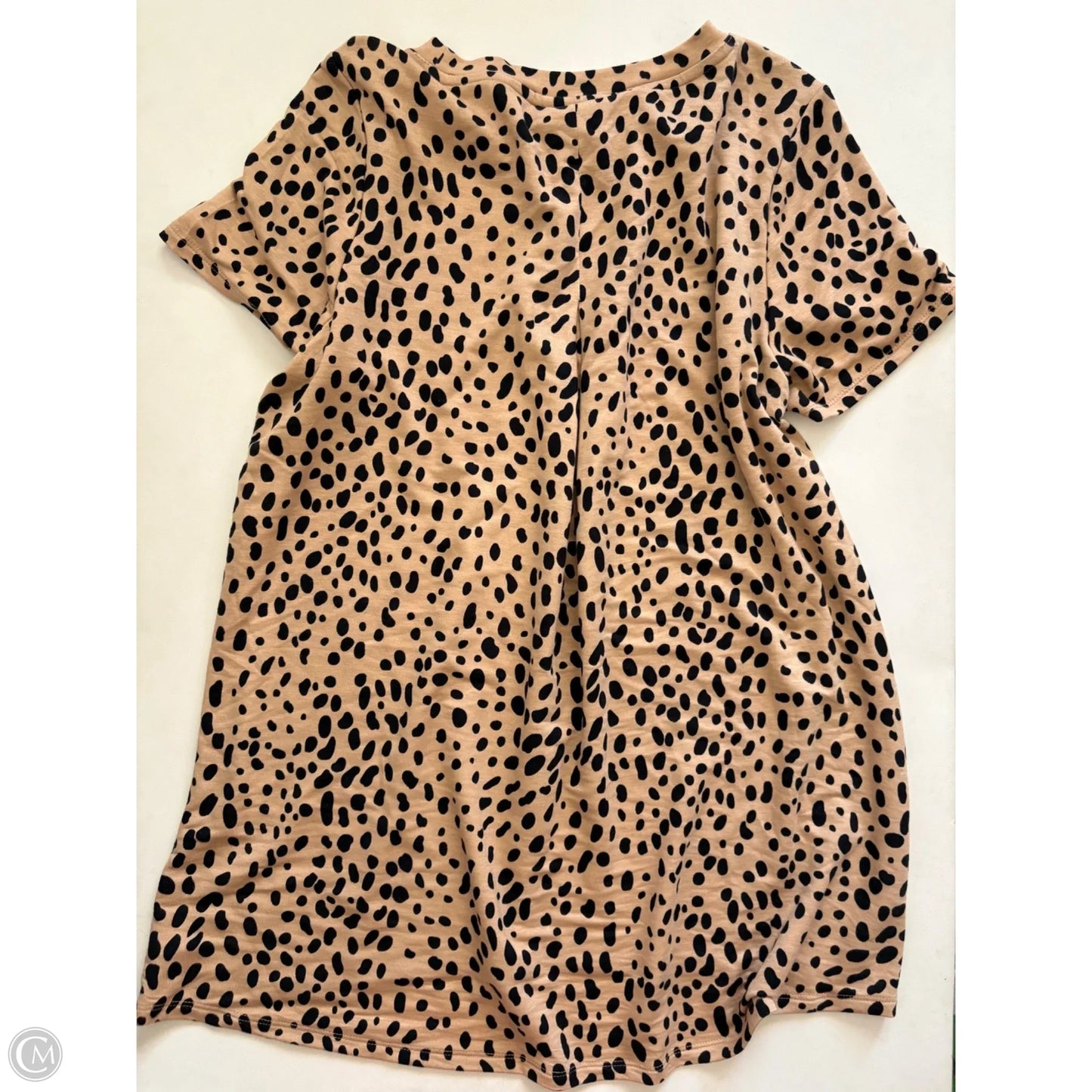 Top Short Sleeve By Crown And Ivy In Animal Print, Size: L