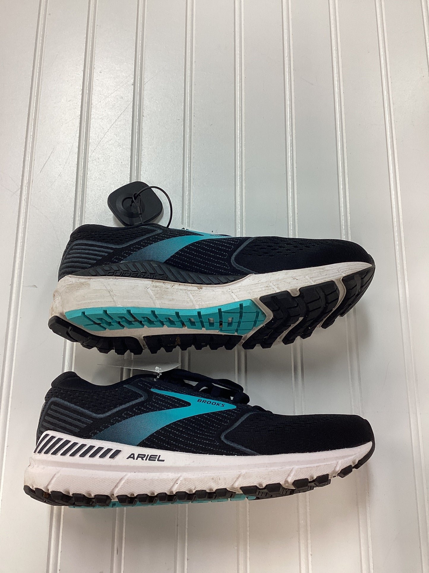 Shoes Athletic By Brooks In Black, Size:7.5