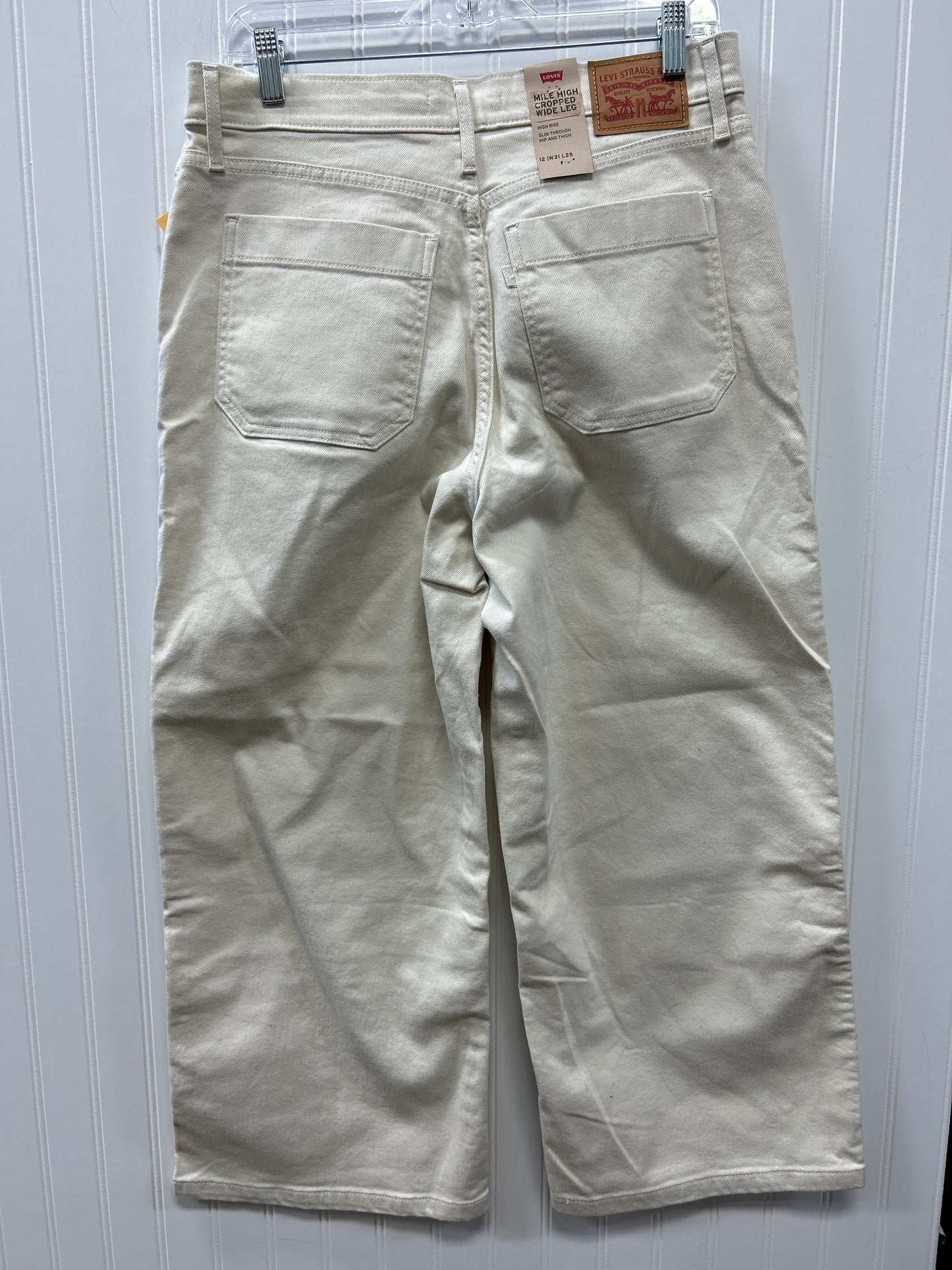 Jeans Straight By Levis In Cream Denim, Size:10 NWT
