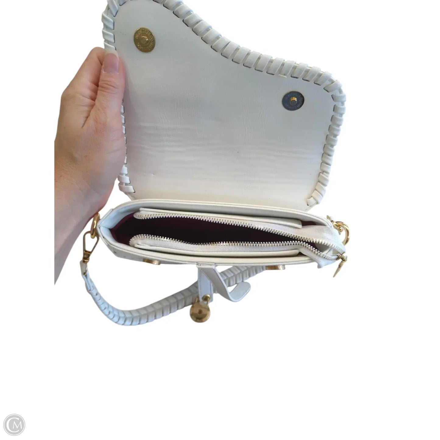 Crossbody By Clothes Mentor, Size: Small