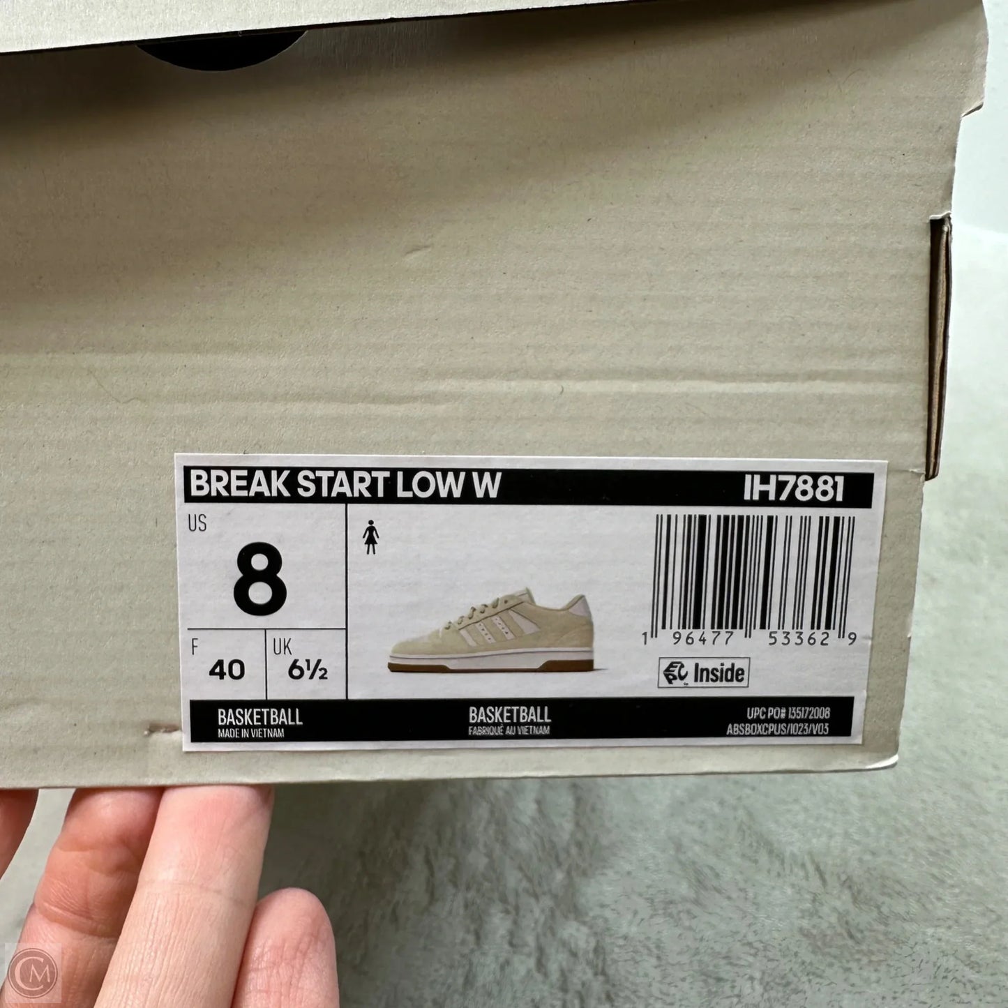 Shoes Sneakers By Adidas In Ivory, Size: 8