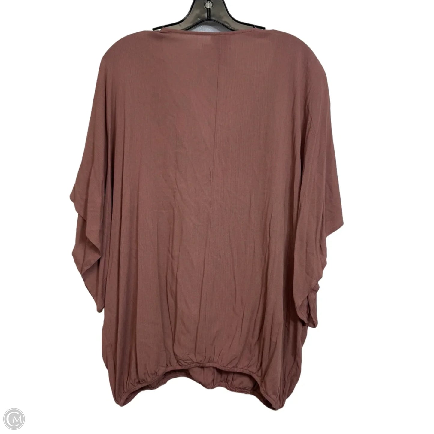 Top Short Sleeve By Daytrip In Taupe, Size: Xl