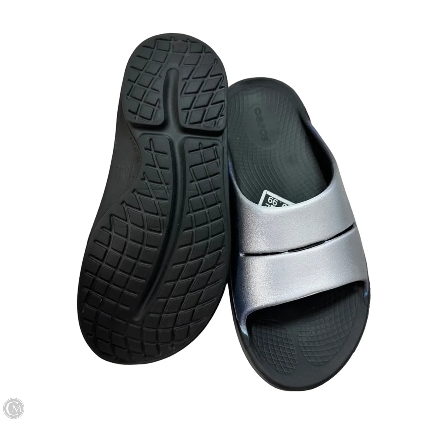 Sandals Flats By Oofos In White, Size: 9