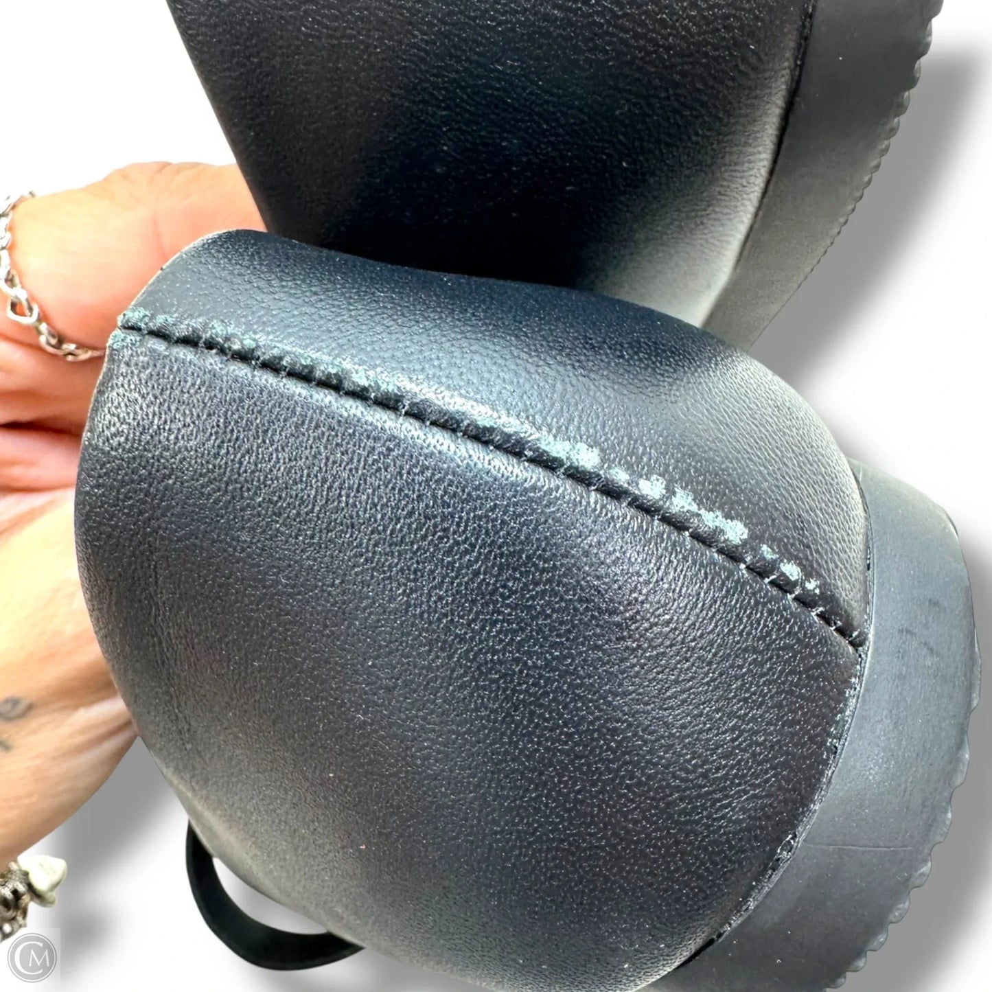 Shoes Flats By Blondo In Black, Size: 6.5