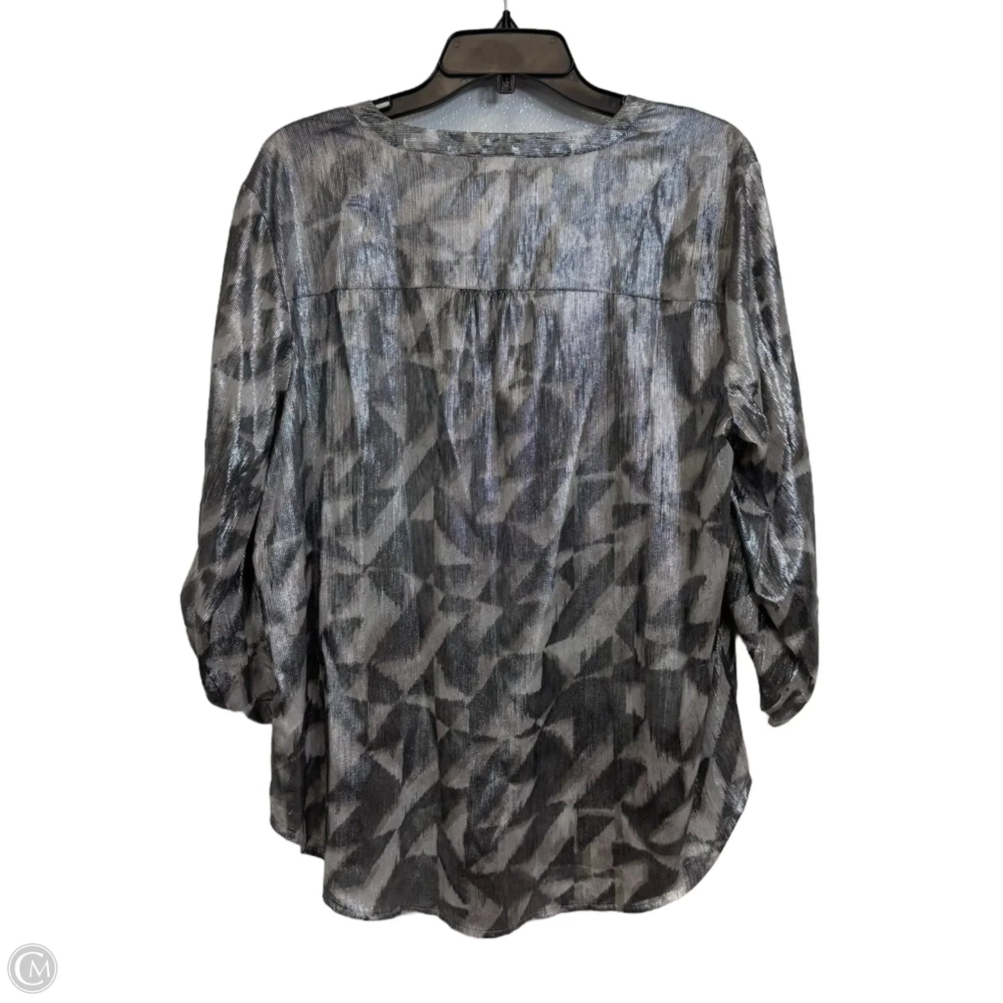 Top Long Sleeve By Maurices In Silver, Size: Xl