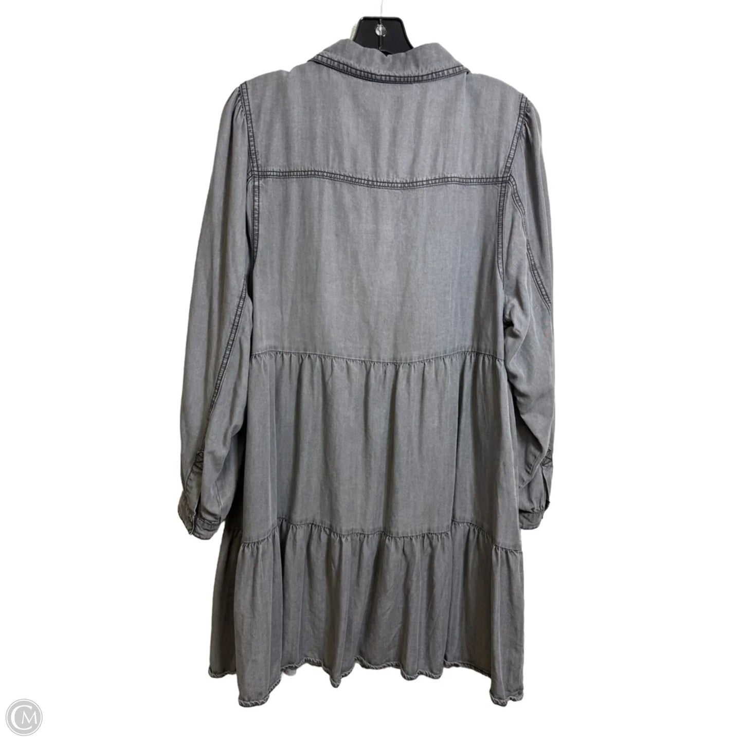 Dress Casual Short By Serra In Grey, Size: L