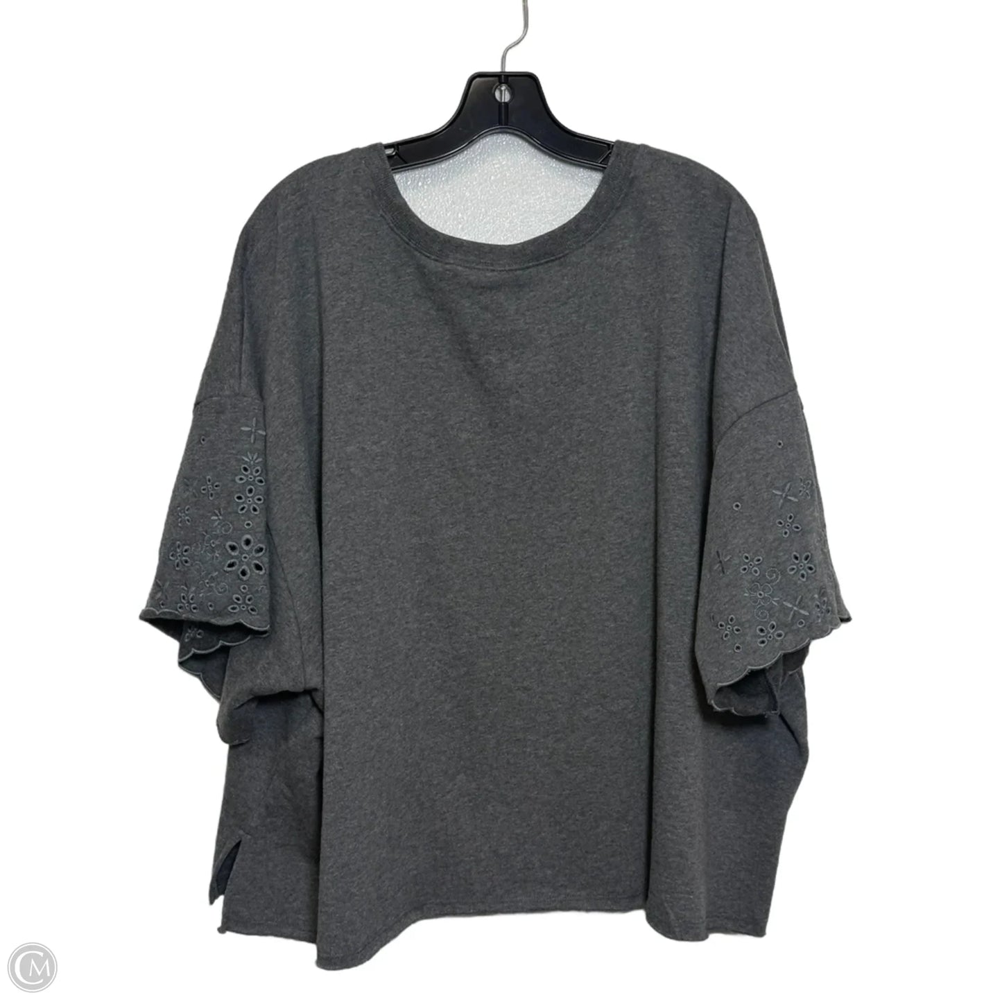 Top Short Sleeve By Torrid In Grey, Size: 3x