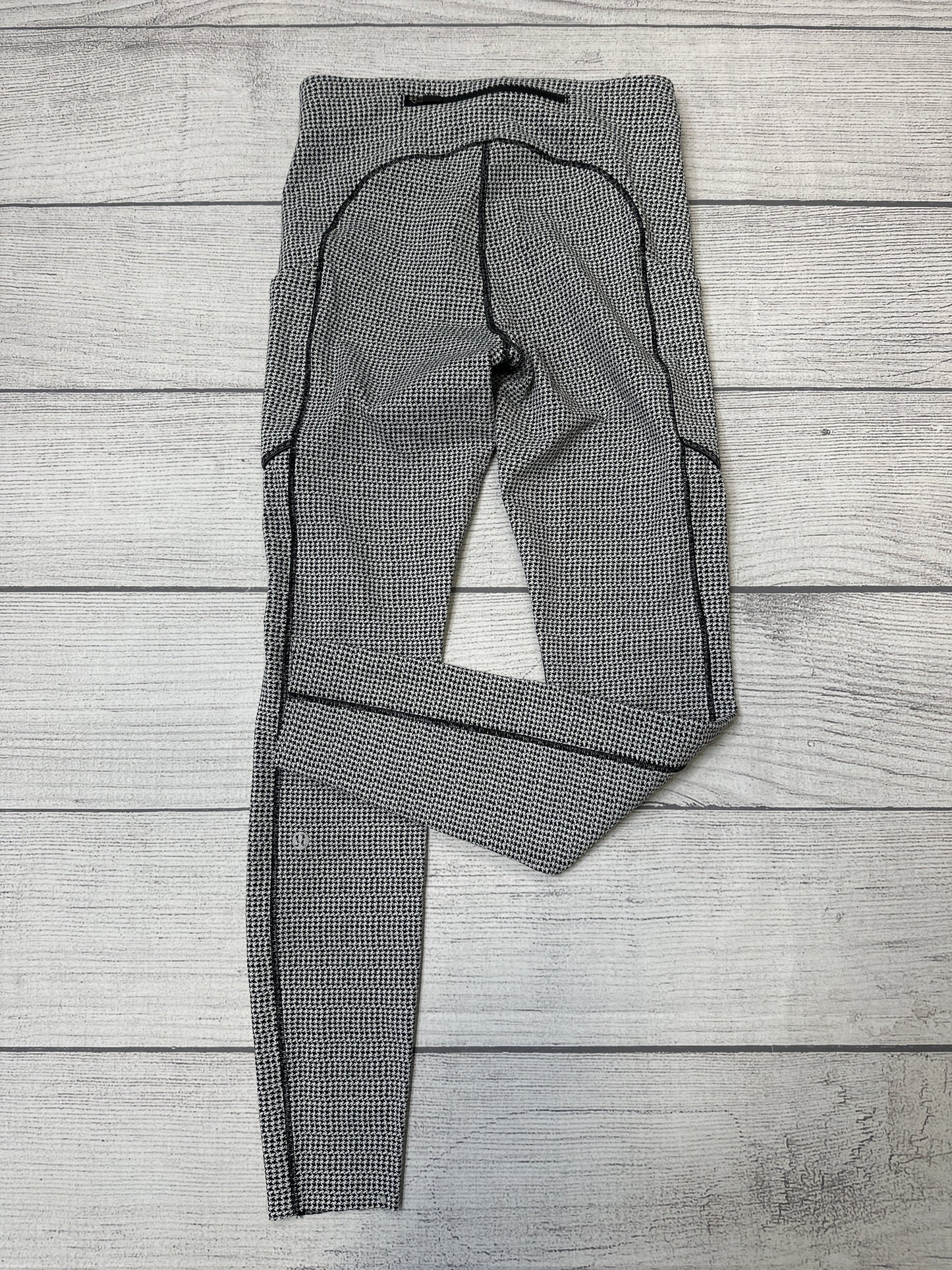Athletic Leggings By Lululemon Size: 6