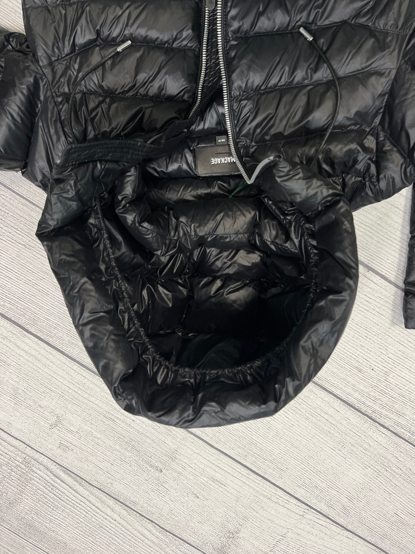 Mackage Hooded Down Jacket Size: Xs