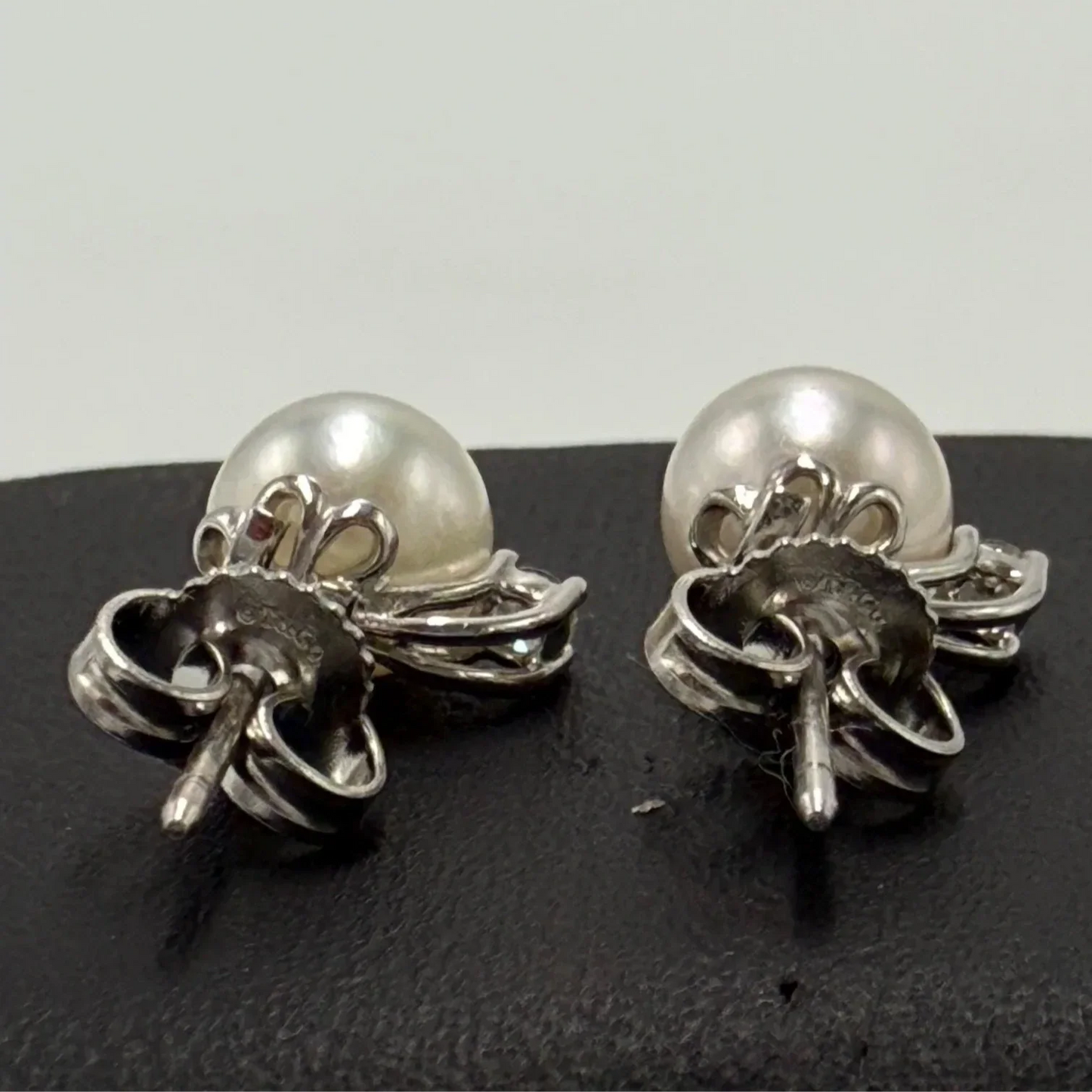 Tiffany & Company Signature Pearl & Diamond Luxury Earrings