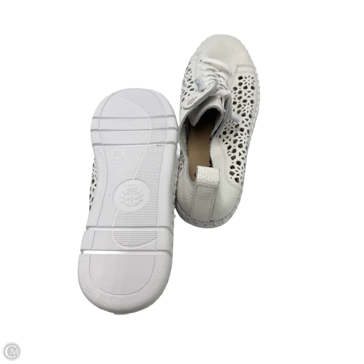 Shoes Sneakers By Yokona In White, Size: 7.5