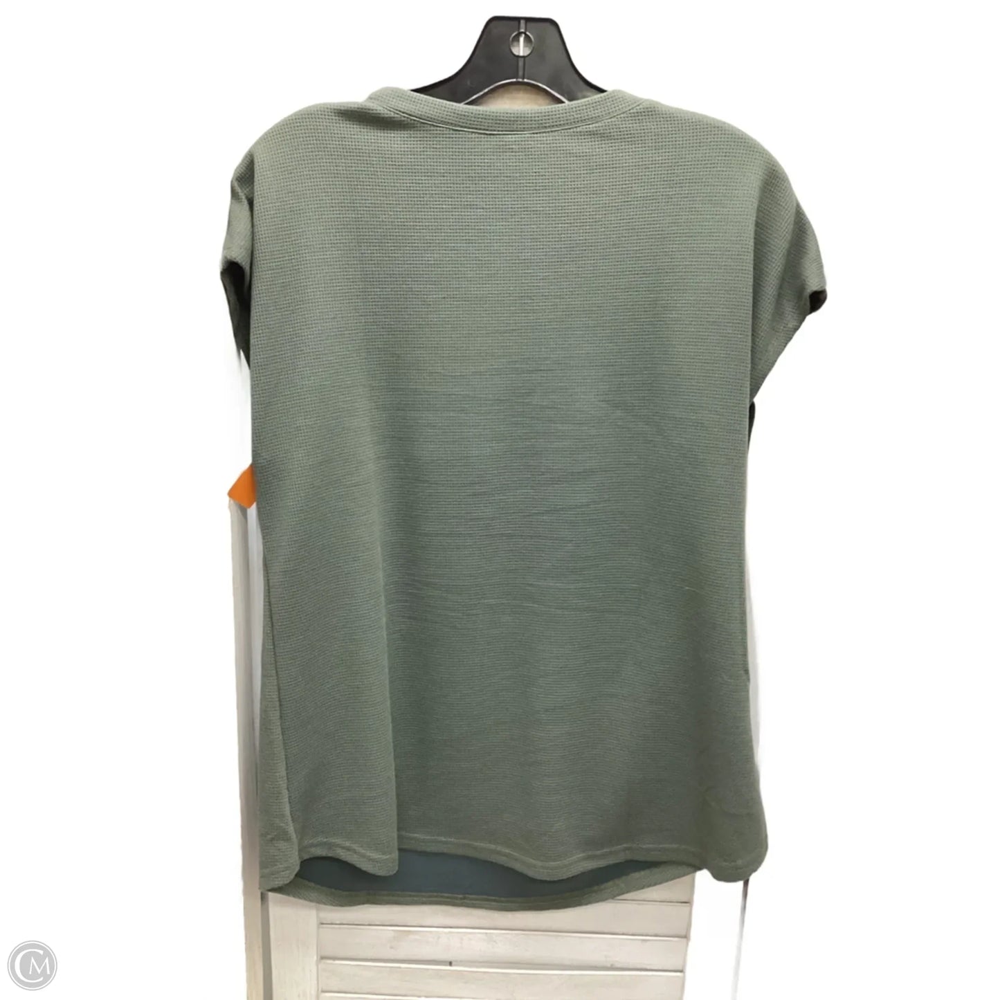 Top Sleeveless By Clothes Mentor In Green, Size: M