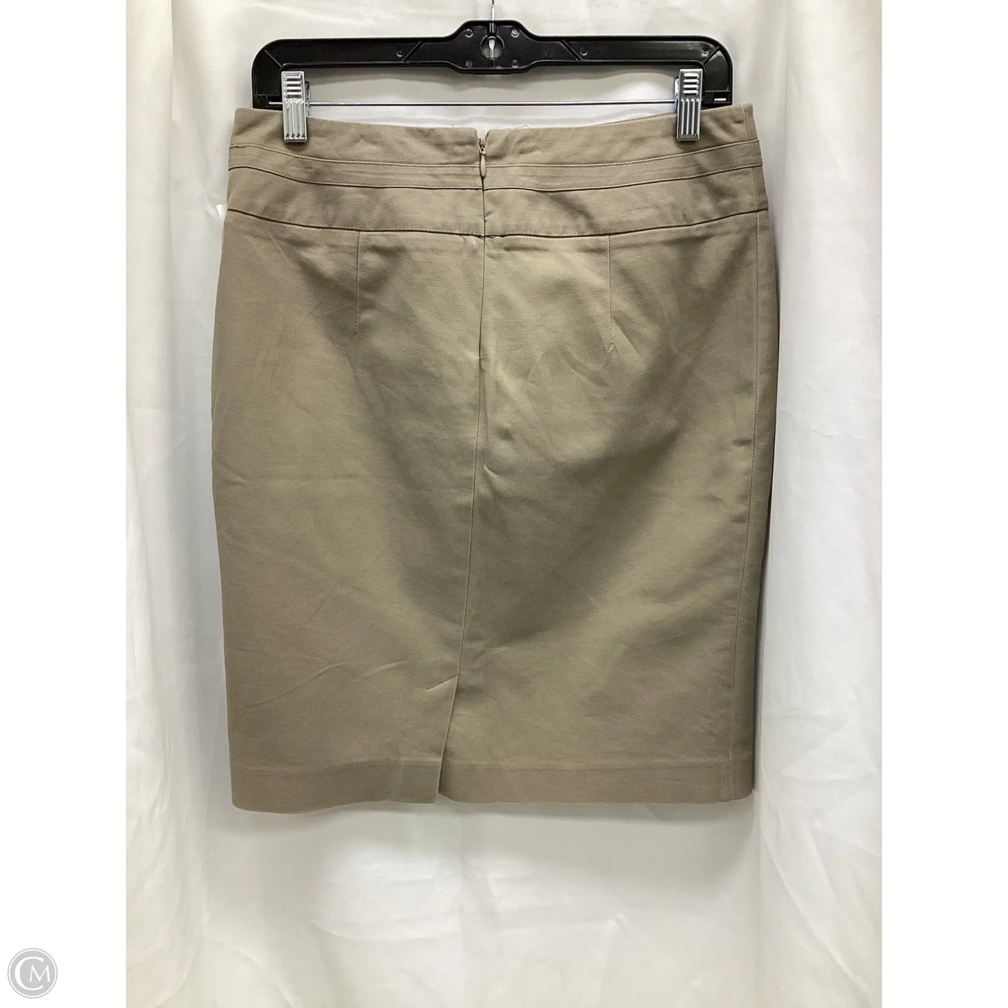 Skirt Midi By Clothes Mentor In Beige, Size: 6