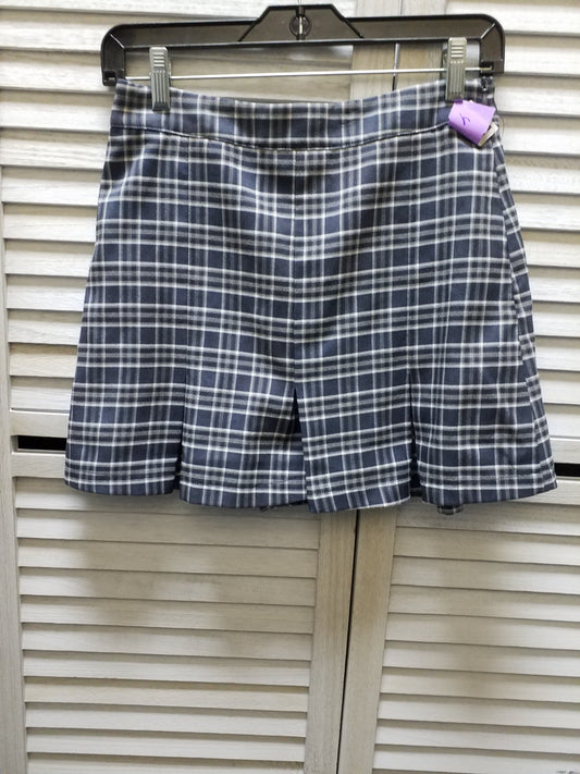 Skirt Mini & Short By Clothes Mentor  Size: M