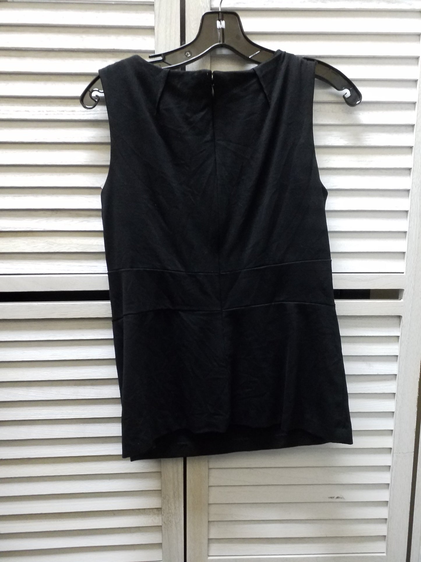 Top Sleeveless By Cabi  Size: 6