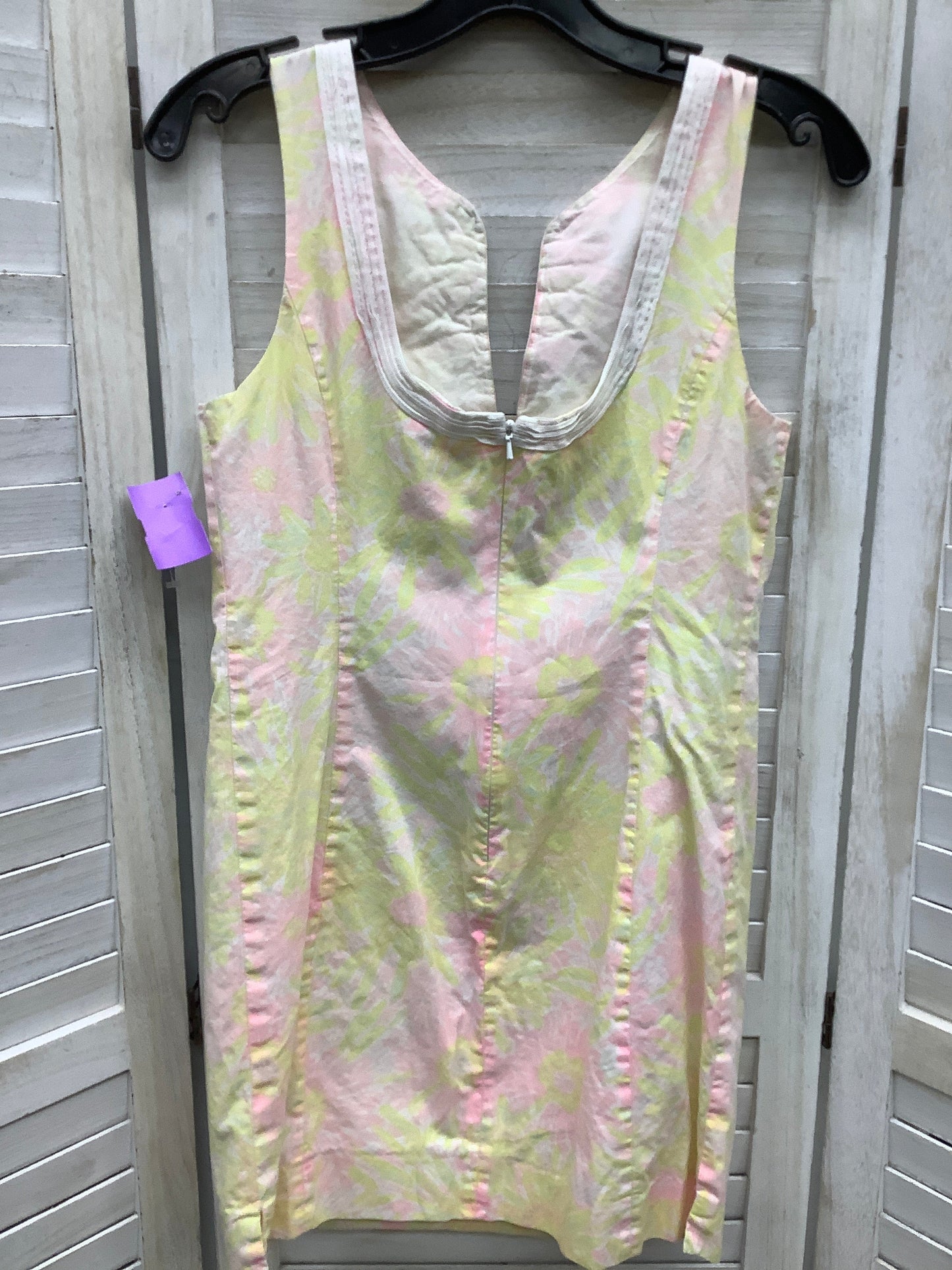 Dress Casual Short By Lilly Pulitzer Size: 4