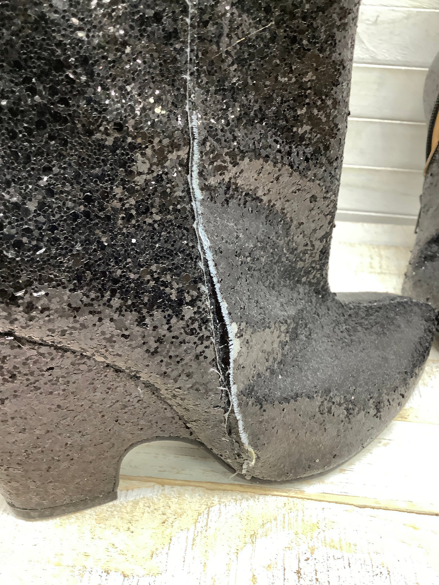 Boots Ankle Heels By Clothes Mentor Size: 11