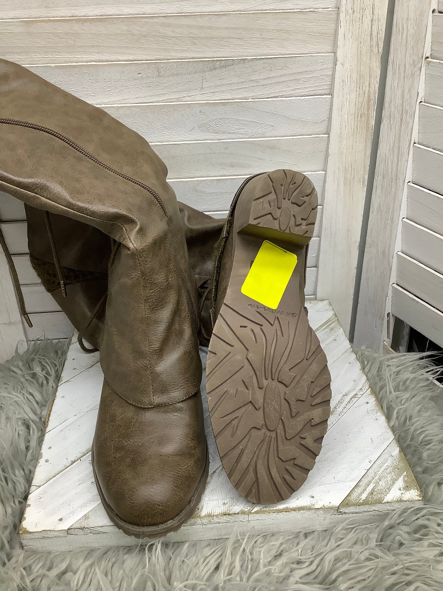 Boots Knee Heels By Clothes Mentor Size: 11