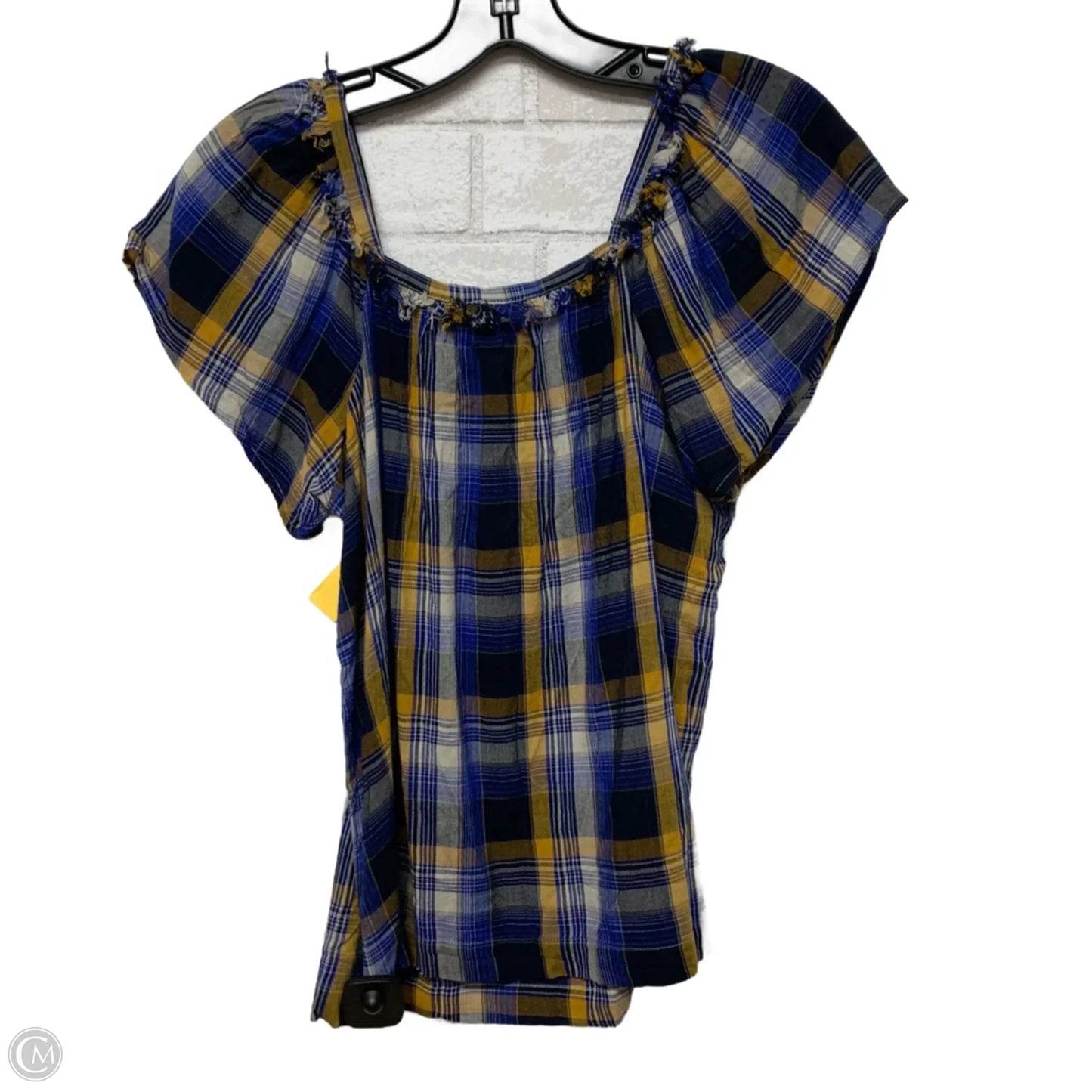 Top Short Sleeve By Vince Camuto In Plaid Pattern, Size: Xs