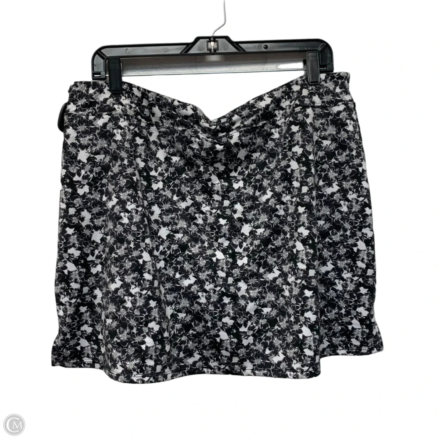 Athletic Skort By Tranquility In Black & White, Size: Xl