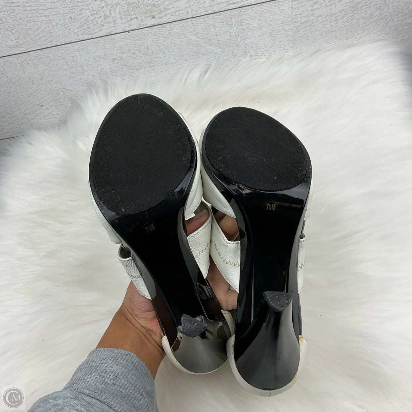 Shoes Designer By Michael Kors In White, Size: 7.5