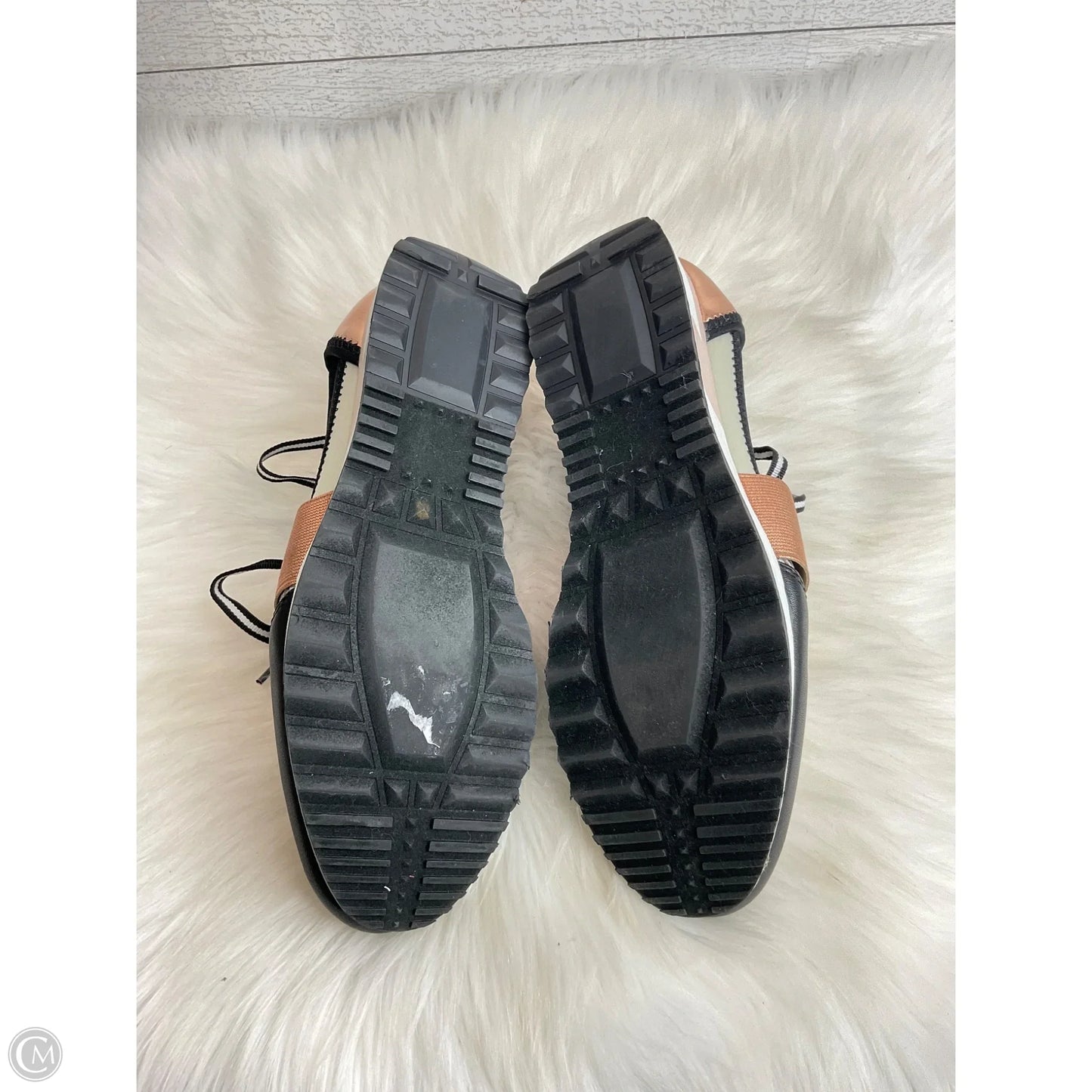 Shoes Sneakers By Steve Madden In Rose Gold, Size: 9.5