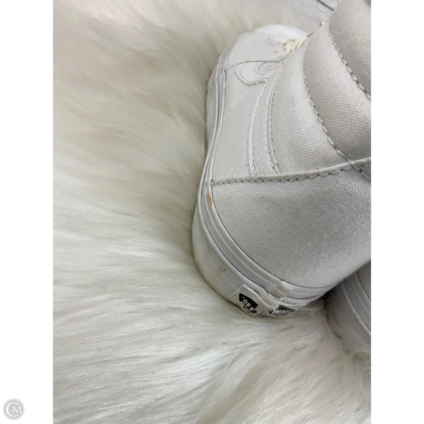 Shoes Sneakers By Vans In White, Size: 7