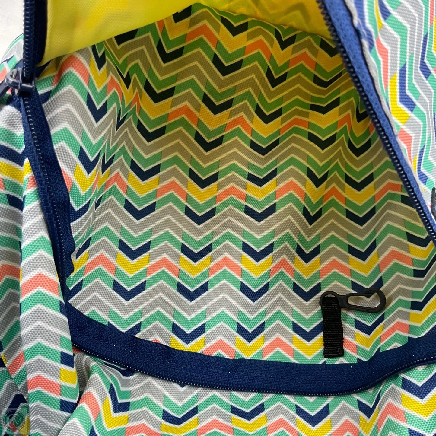 Crossbody By Kavu, Size: Medium