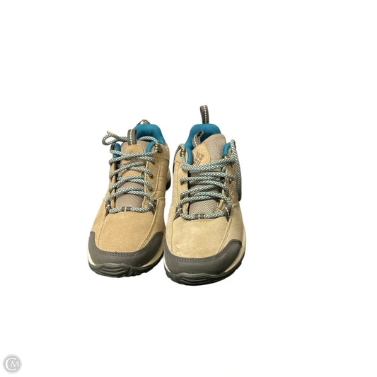 Shoes Hiking By Columbia In Tan, Size: 7