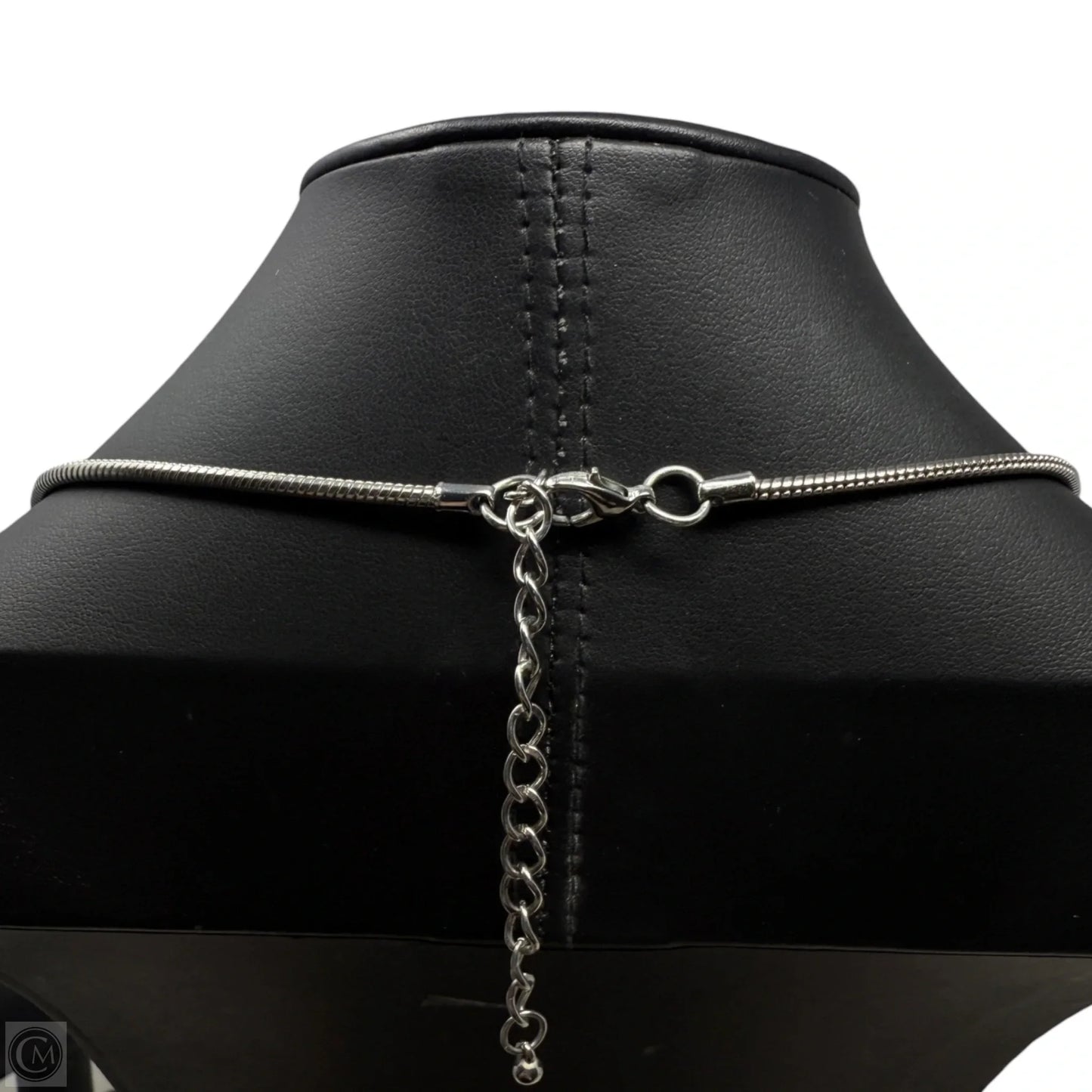 Long Silver Tone Chain Necklace With Agate Pendant By Clothes Mentor