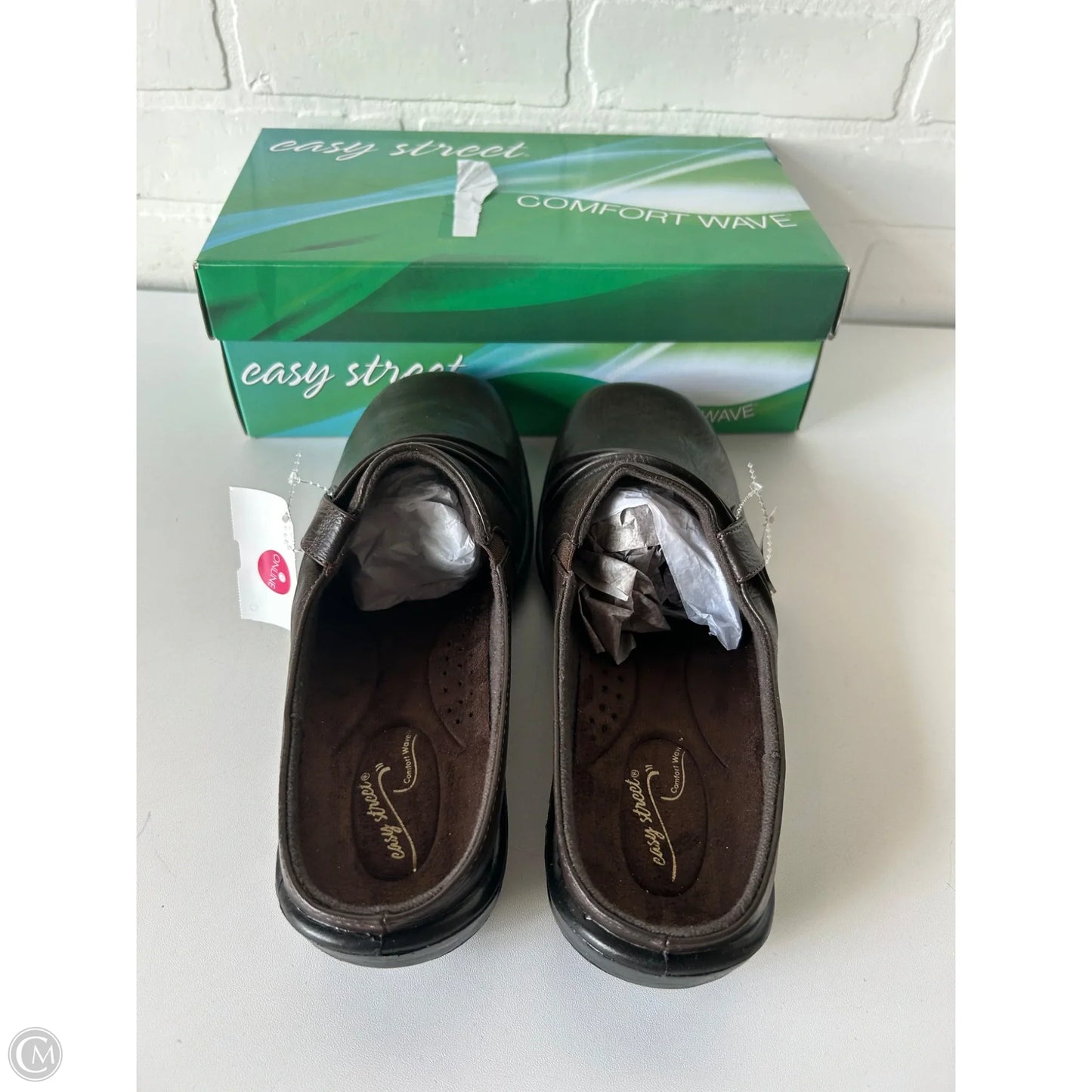 Shoes Flats By Easy Spirit In Brown, Size: 10