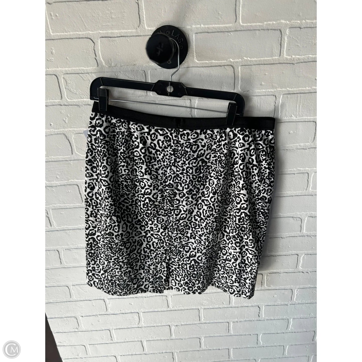 Skirt Mini & Short By Ann Taylor In Black & White, Size: 14