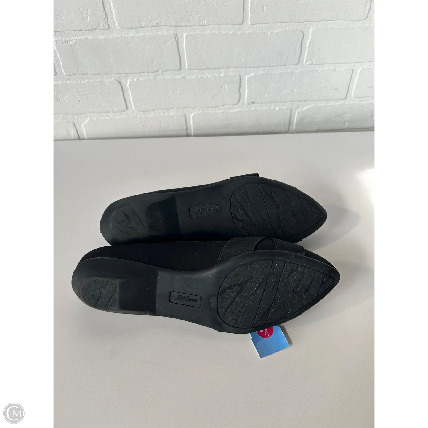 Shoes Flats By Anne Klein In Black & Silver, Size: 11